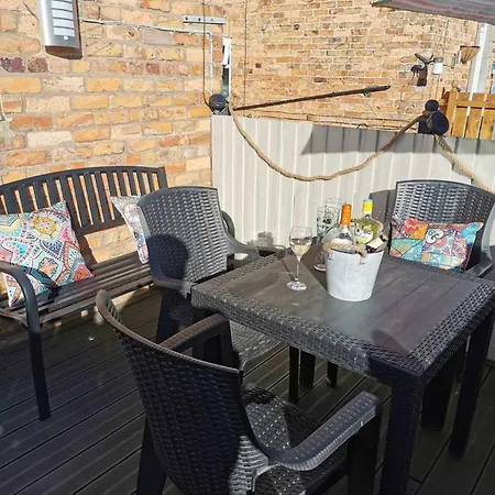 Fermain - Spacious Cosy Duplex - Sleeps 5 Holiday home Filey