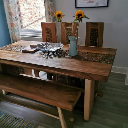 Holiday home Fermain - Spacious Cosy Duplex - Sleeps 5 *