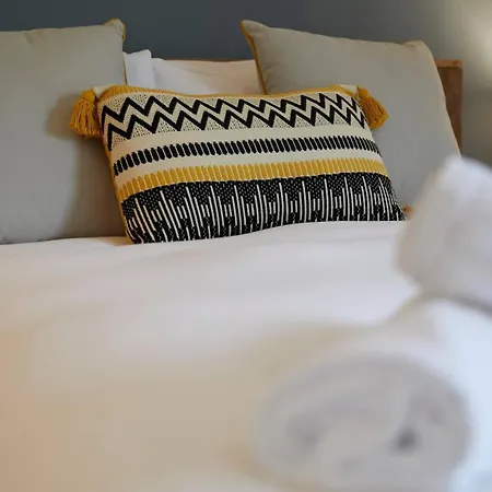 Fermain - Spacious Cosy Duplex - Sleeps 5 * Filey