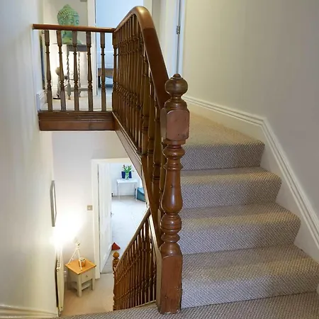 Holiday home Fermain - Spacious Cosy Duplex - Sleeps 5 *