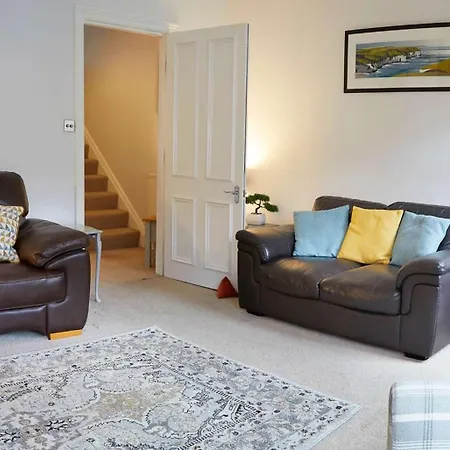Holiday home Fermain - Spacious Cosy Duplex - Sleeps 5 *